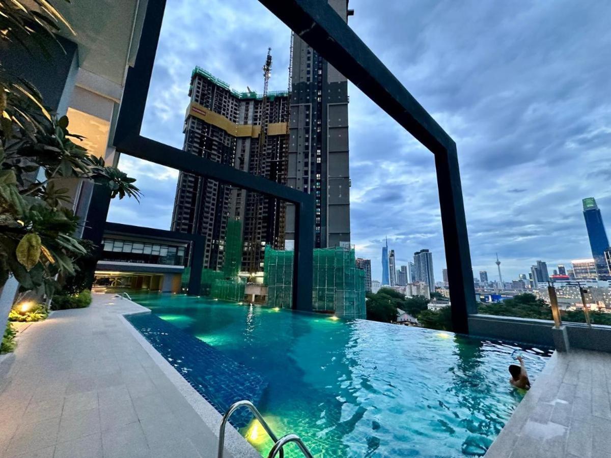 Pangsapuri 2br 7pax Linked Bridge To Sunway Velocity Mall Kuala Lumpur